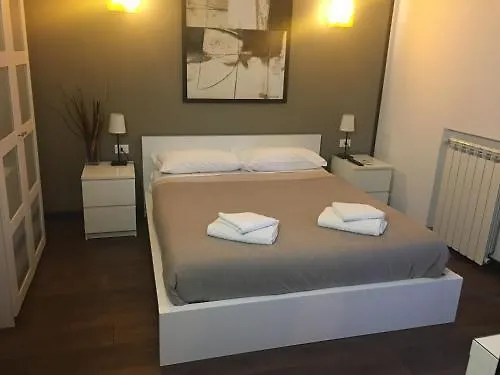 Almi Rooms Rome 3*,